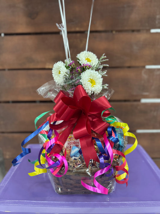 Snack/flower gift basket-large